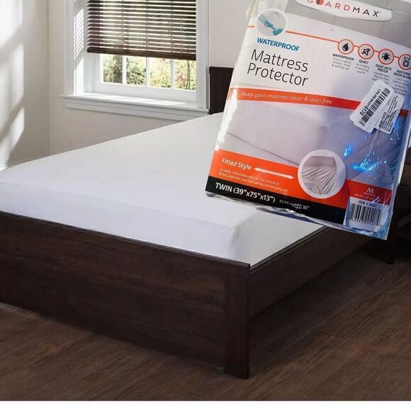 Twin Mattress Protector - Premium Waterproof and Hypoallergenic Fitted Sheet - Picture 4 of 4